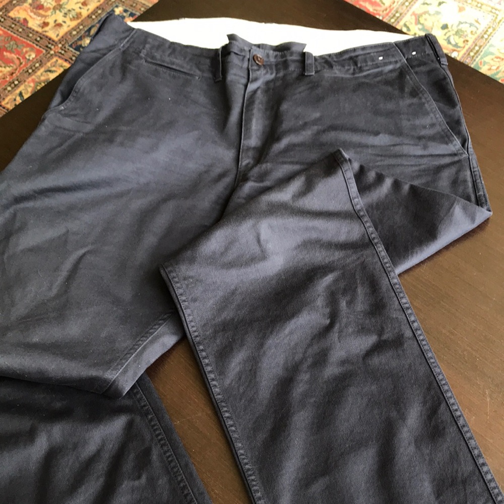 UNIQLO COTTON DRESS PANT CHINOS IN NAVY BLUE